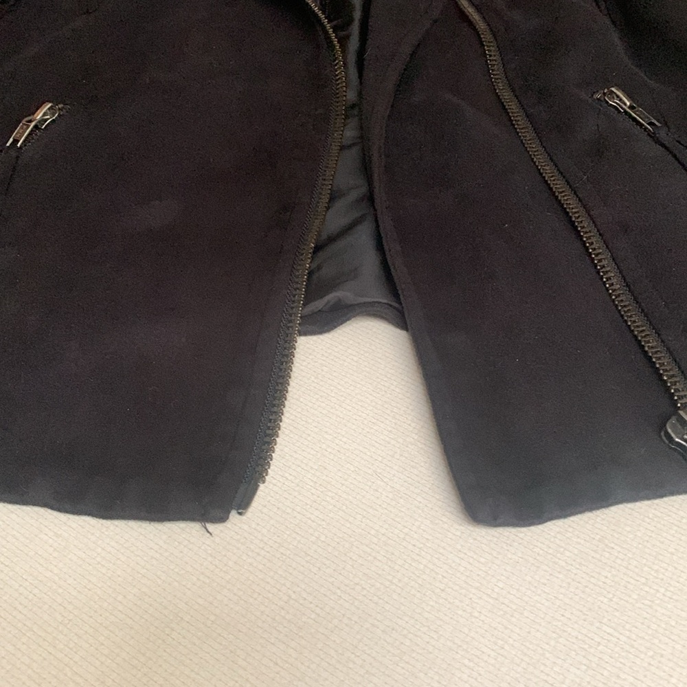 Mural Black Women’s Faux Leather Jacket with Fringe - Picture 12 of 13